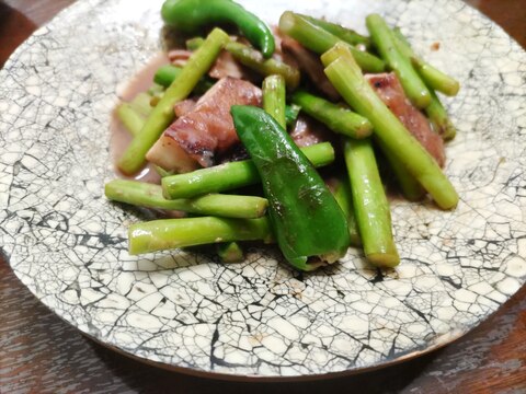 アスパラと椎茸の塩辛炒め